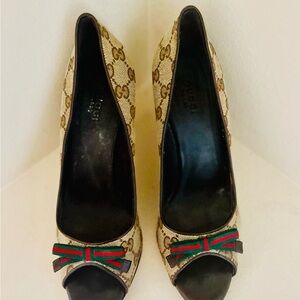 Gucci heels